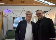 Geschäftsführer Bernhard Böckenhoff von der Böckenhoff Folien GmbH und Dimitris Daios von Daios Plastics. Gemeinsam stellten sie die neue, sich selbstbelüfteten Folientunneln vor.
